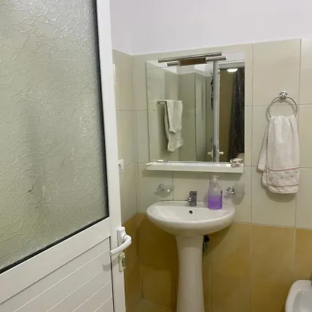 Rian 公寓 Sarandë